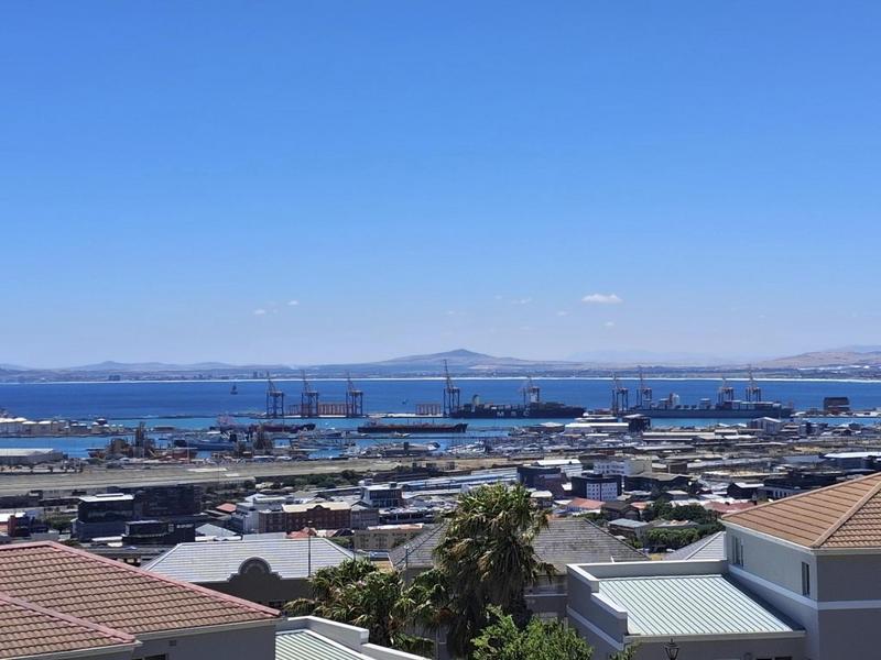 To Let 2 Bedroom Property for Rent in Vredehoek Western Cape